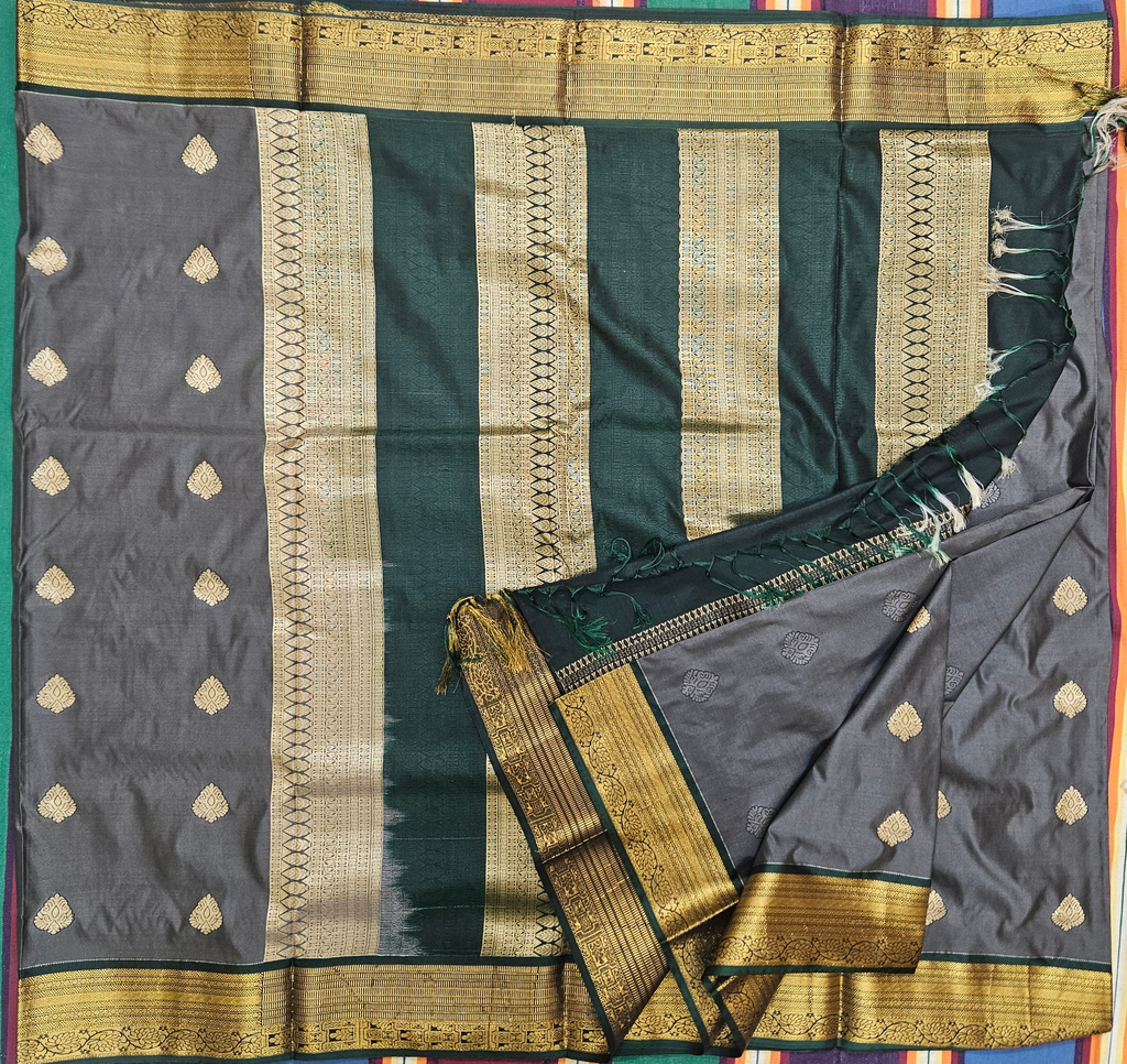 11 yards Soft Semi Silk Grey /Green rich pallu