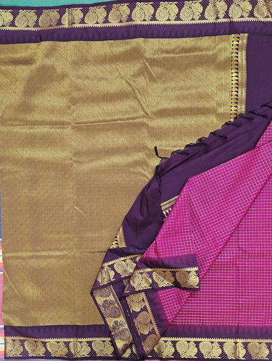 🌸 10 Yards Kalyani cotton Majenta with Golden Grand Border